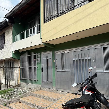Road Living Home Medellín Eksteriør billede